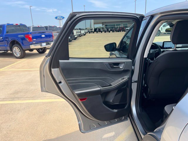 Certified 2022 Ford Escape SE w/ SE Sport Appearance Package FWD image 15