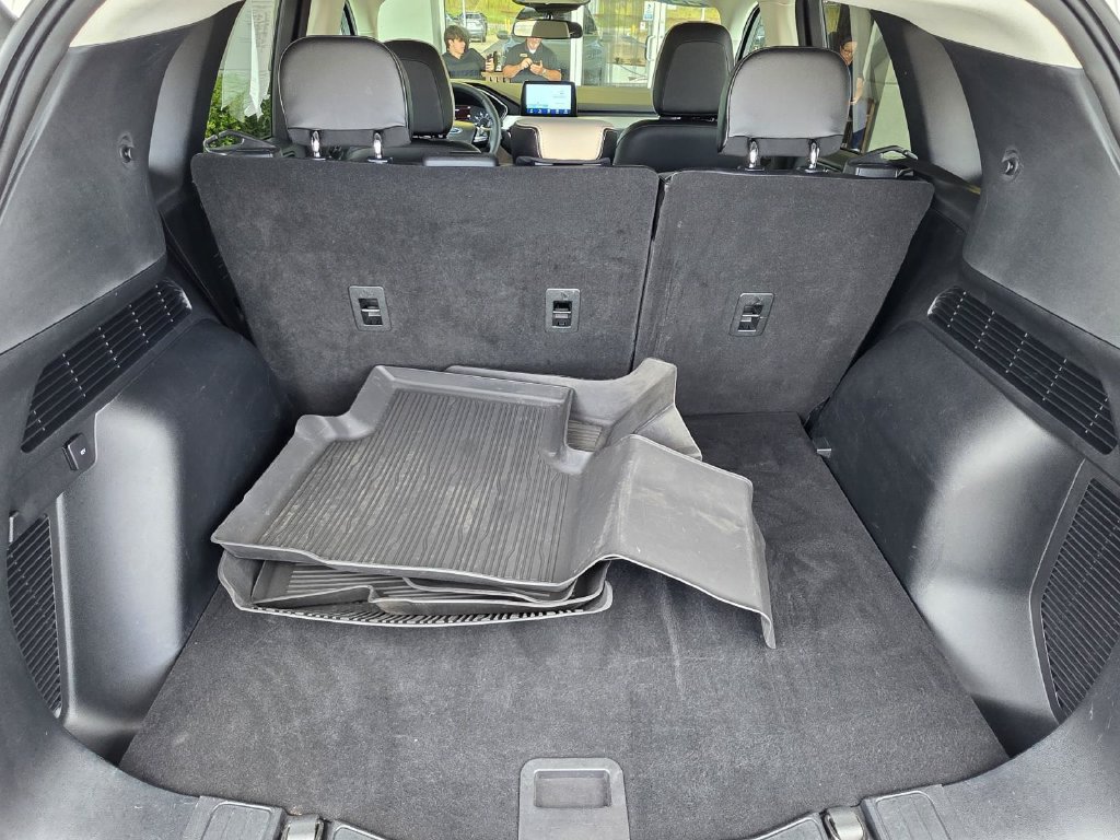 Used 2022 Ford Escape SEL FWD image 14