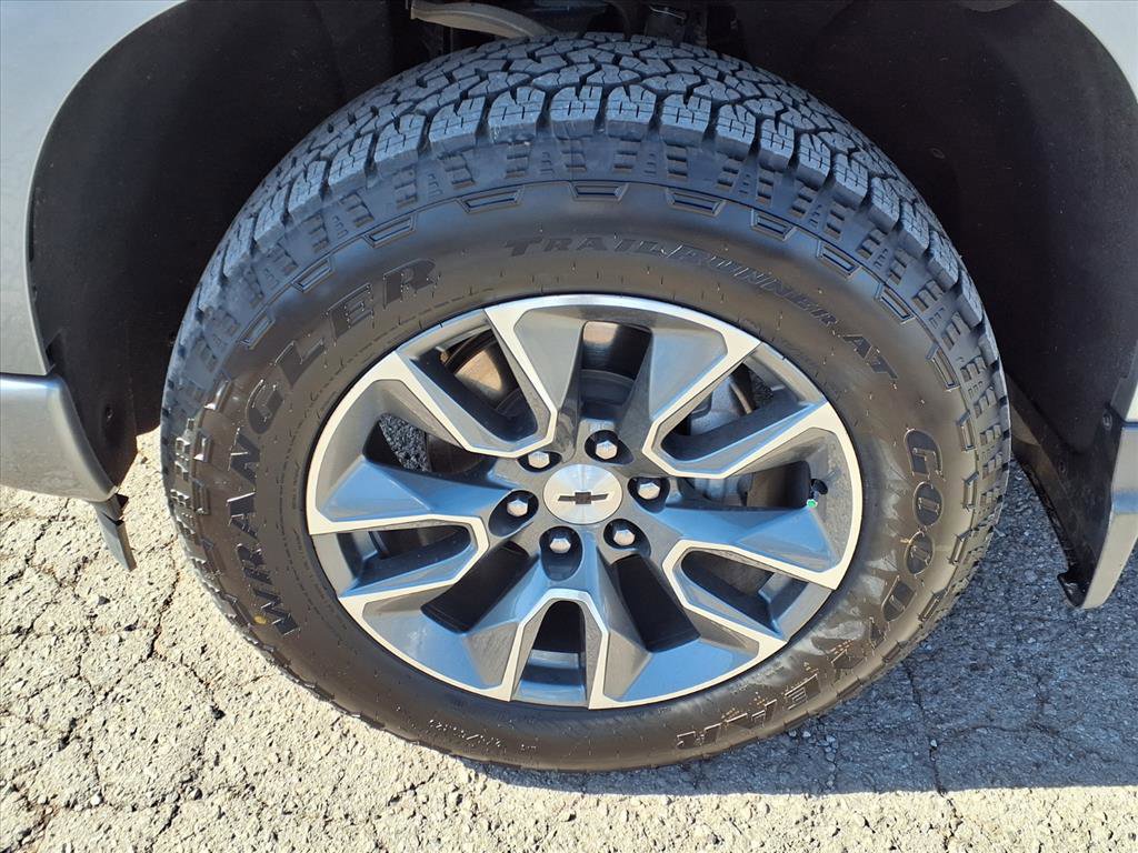 Used 2023 Chevrolet Silverado 1500 RST w/ Z71 Off-Road Package image 18