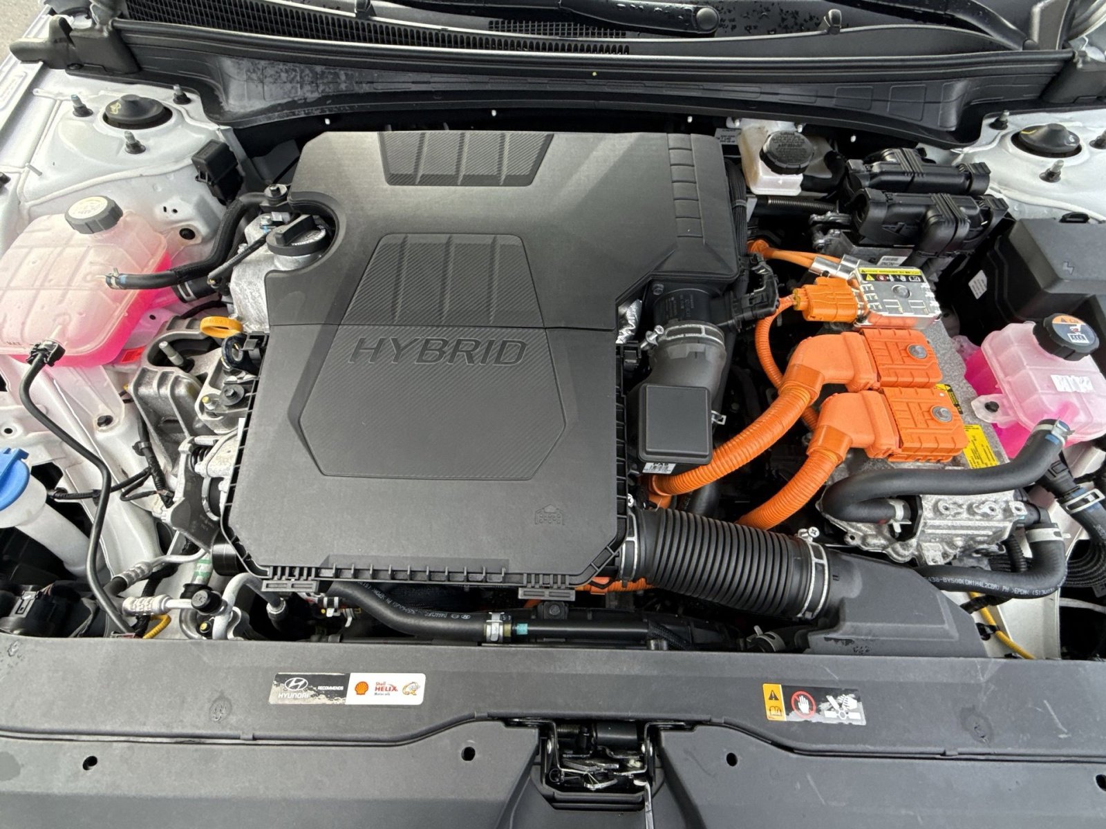 Certified 2025 Hyundai Elantra Limited image 28