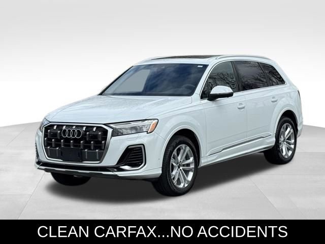 Used 2025 Audi Q7 2.0T Premium w/ Convenience Package image 3
