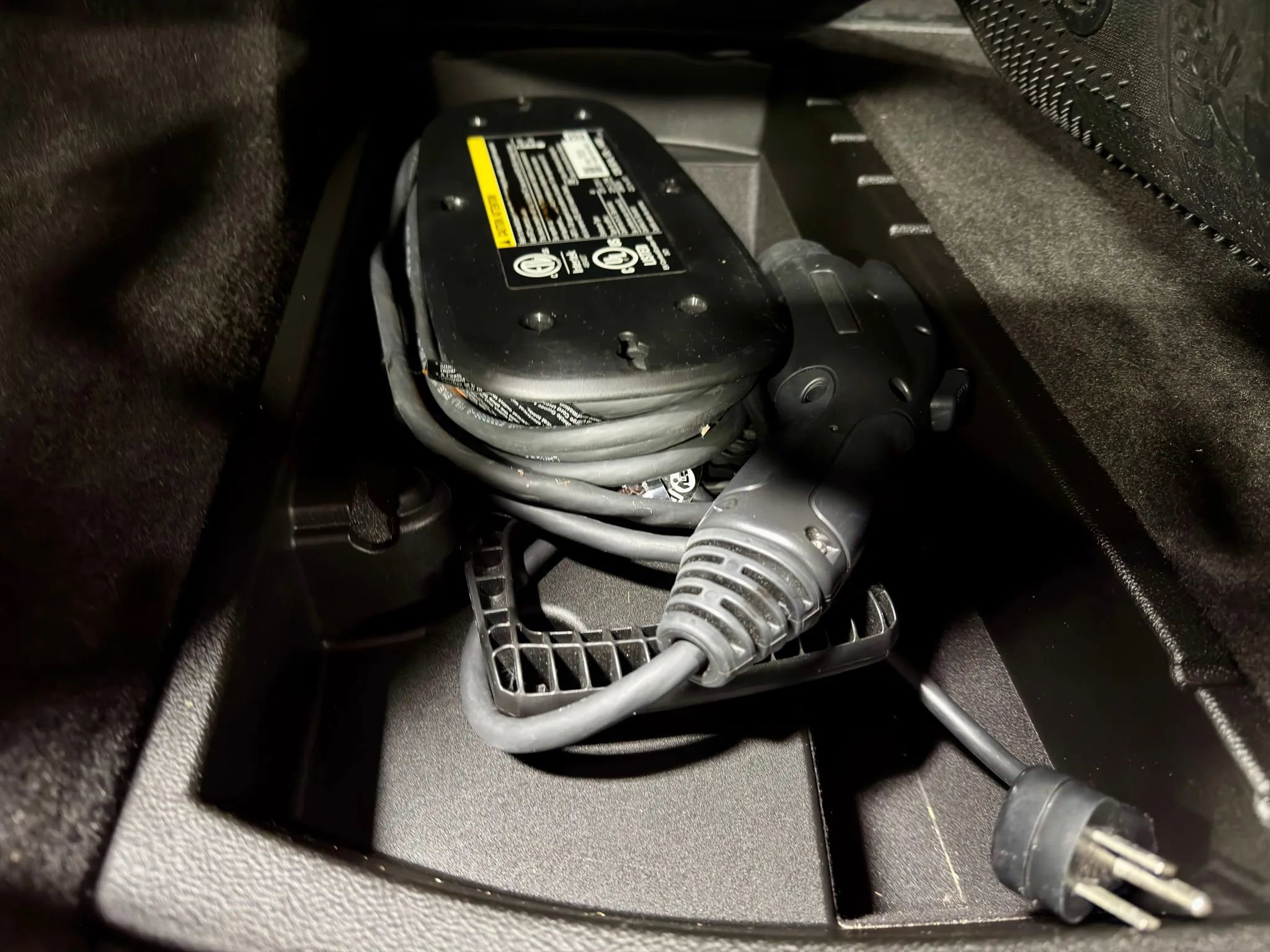 Used 2014 Cadillac ELR w/ Luxury Package image 30