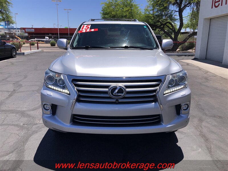 Used 2015 Lexus LX 570 4WD w/ Luxury Package image 3