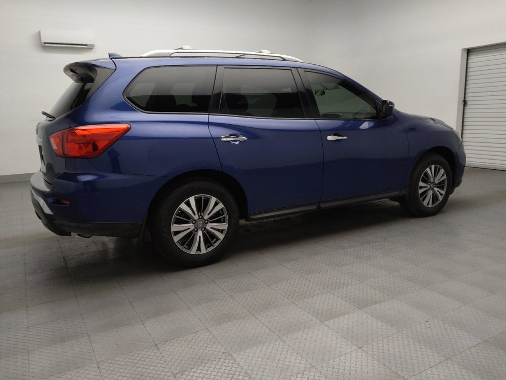 Used 2019 Nissan Pathfinder S image 10