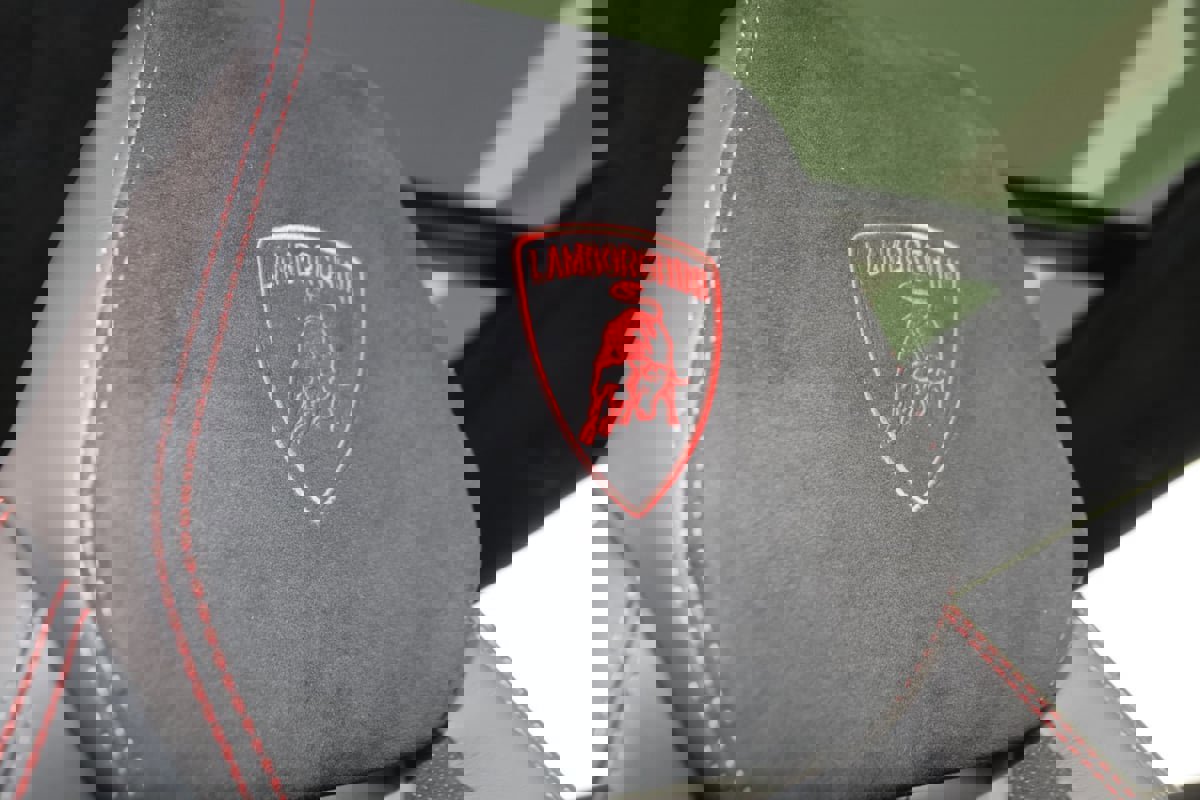 Used 2024 Lamborghini Urus Performante image 17