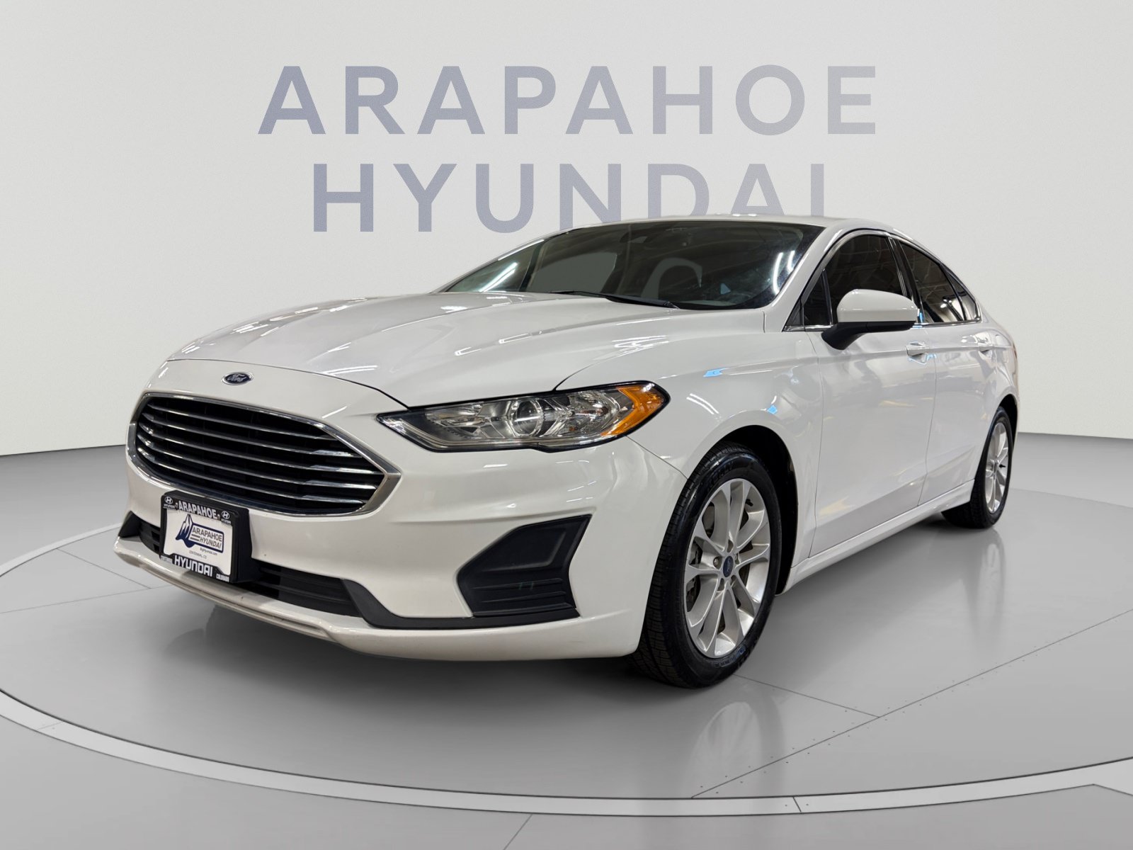 Used 2020 Ford Fusion SE FWD image 1