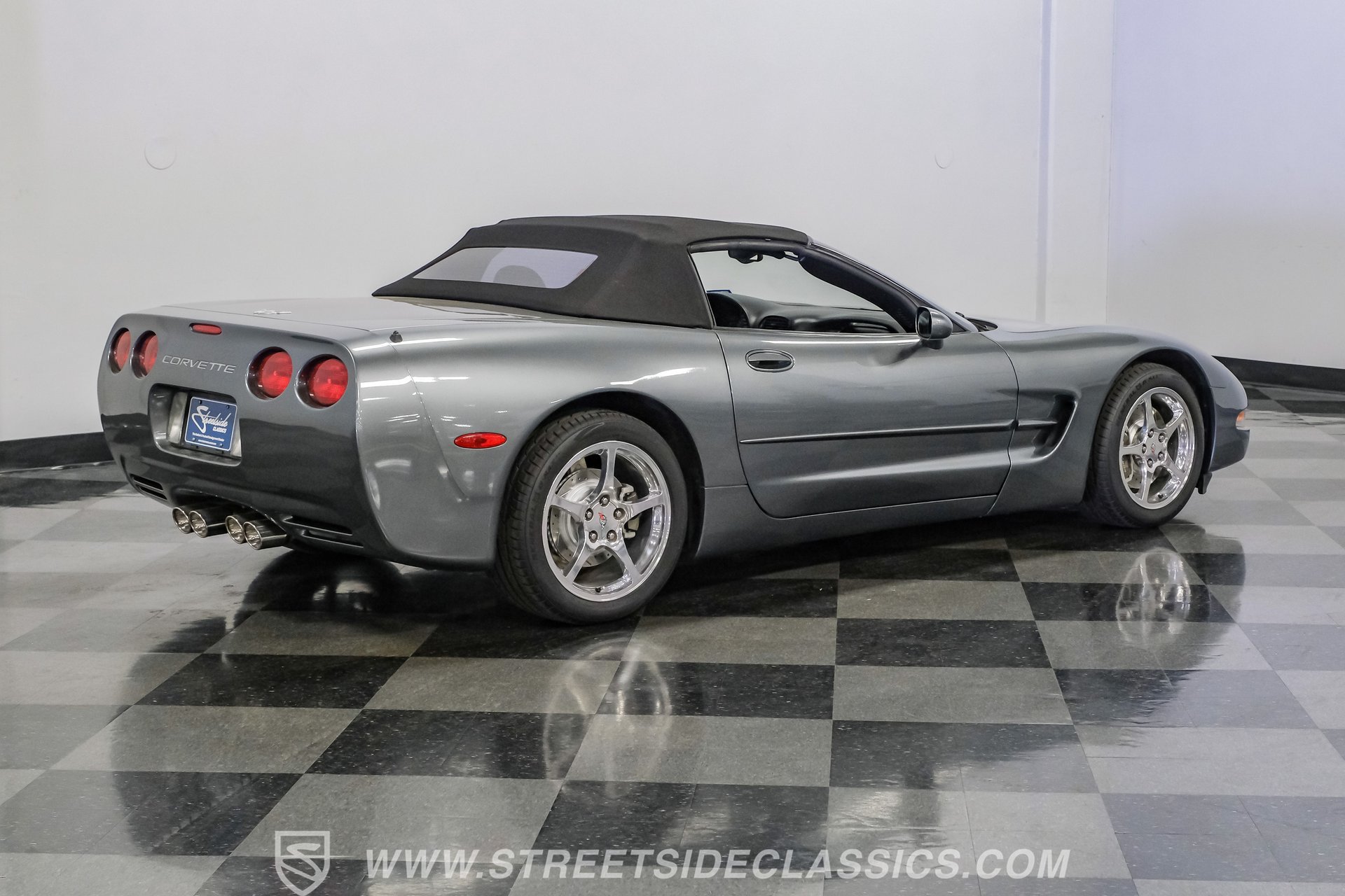 Used 2003 Chevrolet Corvette Convertible w/ Preferred Equipment Group1 RWD image 13
