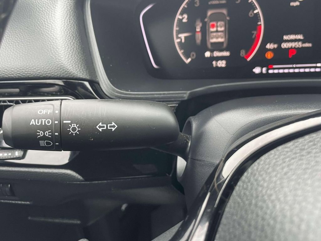 Used 2025 Honda Civic Sport image 21