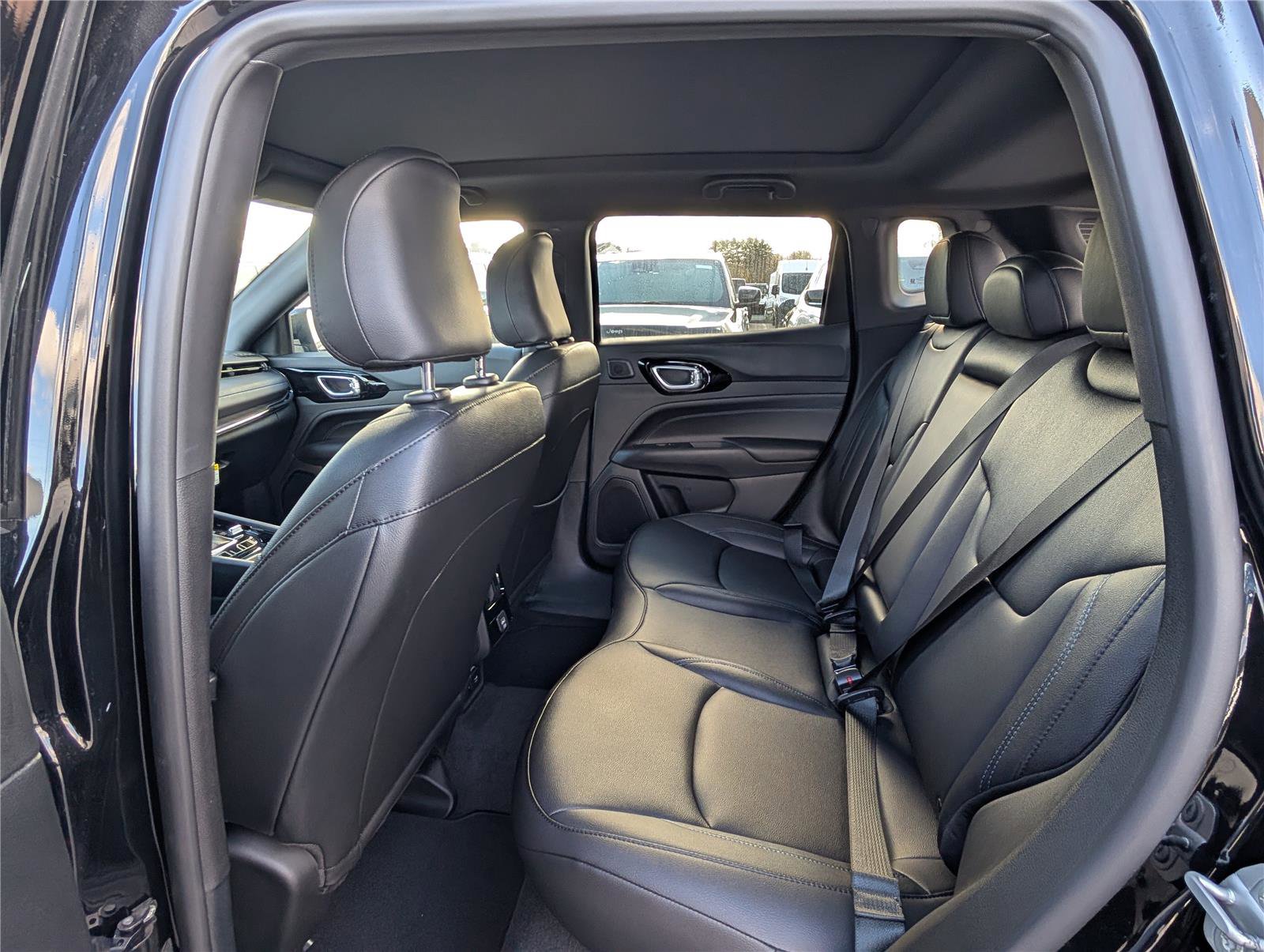 New 2026 Jeep Compass Limited w/ Sun, Sound & Navigation Group image 9