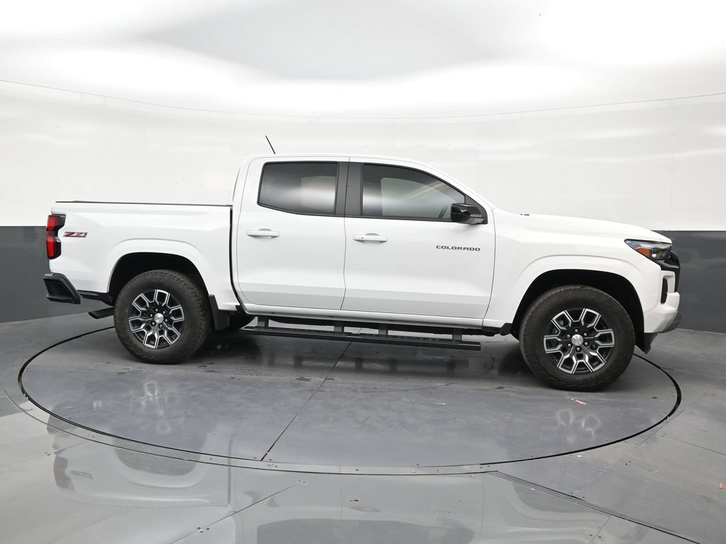 Used 2026 Chevrolet Colorado Z71 AWD/4WD image 6