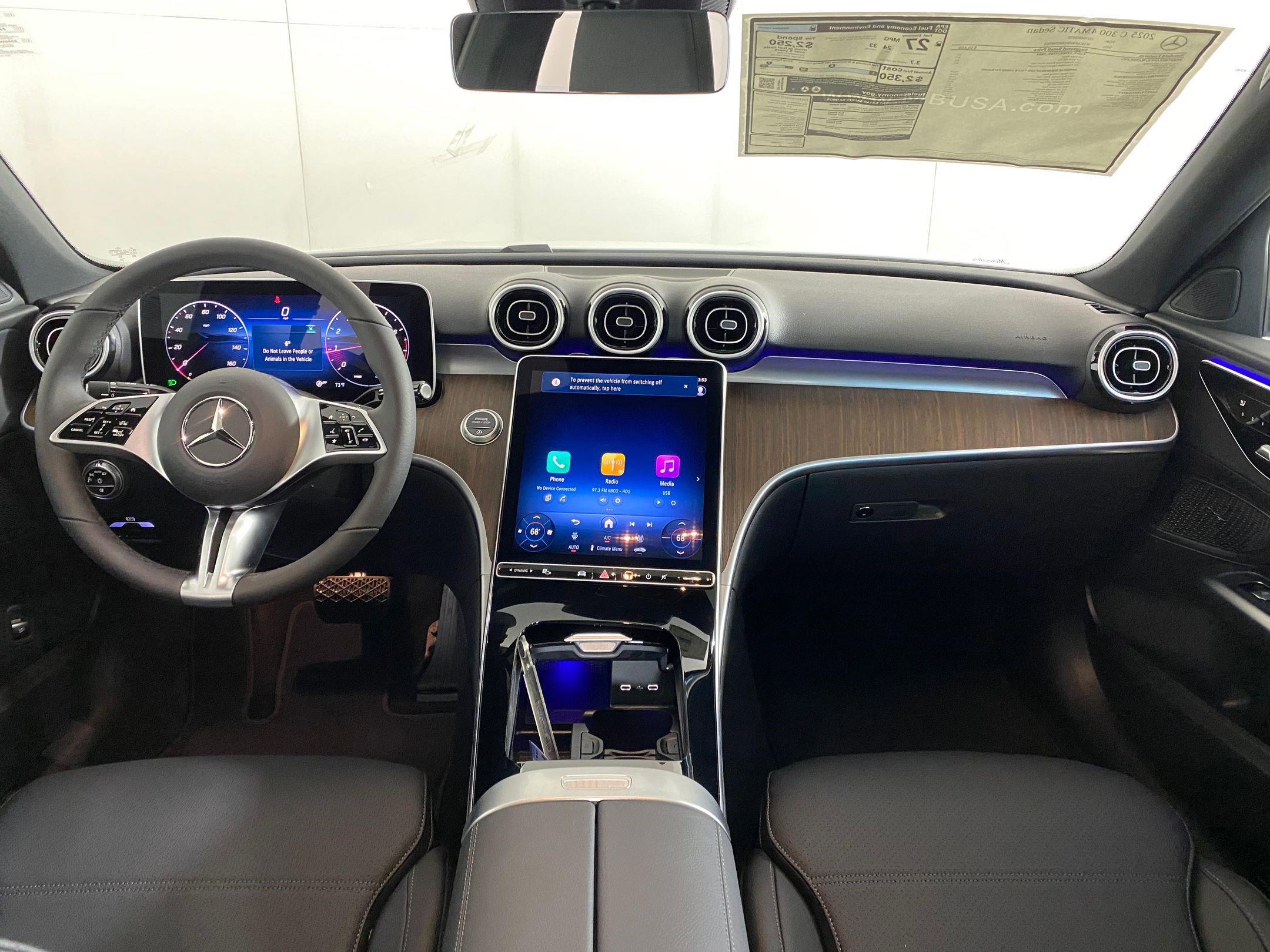 Used 2025 Mercedes-Benz C 300 4MATIC Sedan image 15