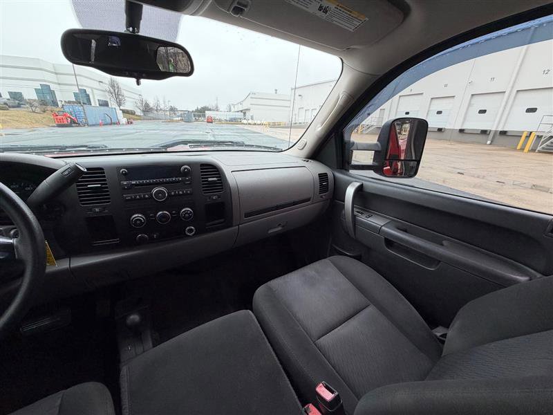 Used 2013 Chevrolet Silverado 1500 LS image 32