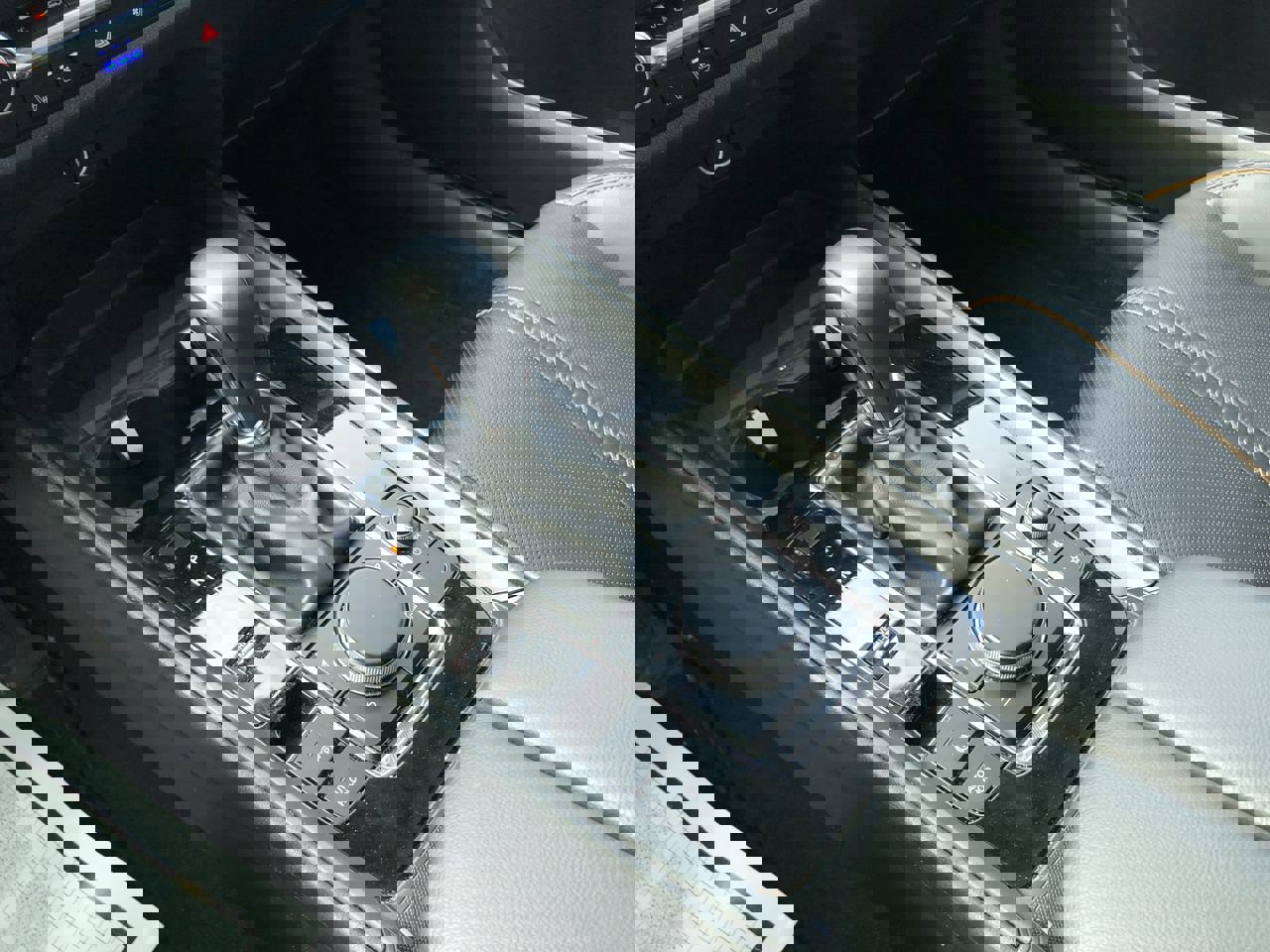 Used 2025 MAZDA CX-50 AWD 2.5 S w/ Premium Plus Pkg image 19