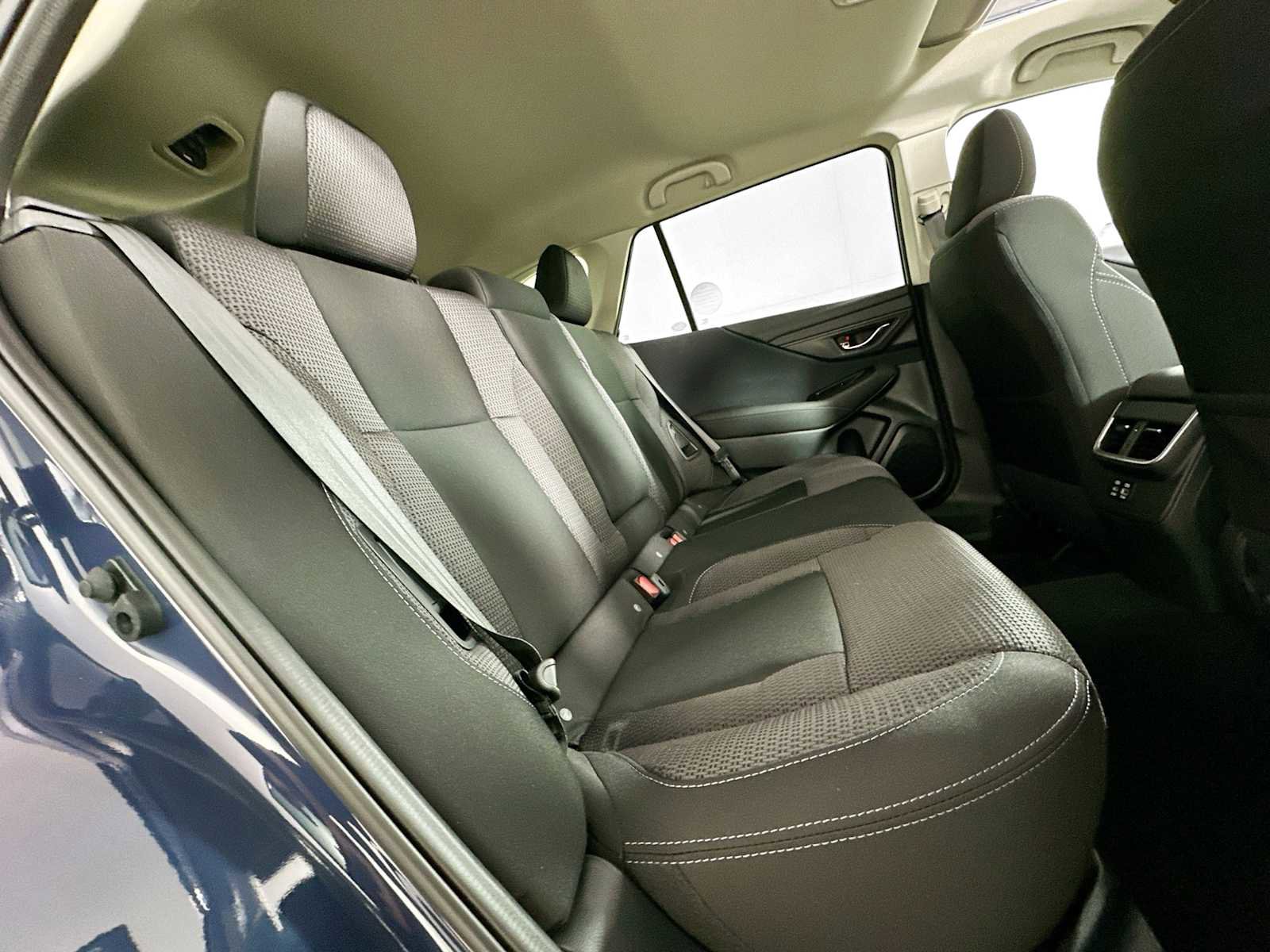 Certified 2025 Subaru Outback Premium w/ Popular Package #1A image 26