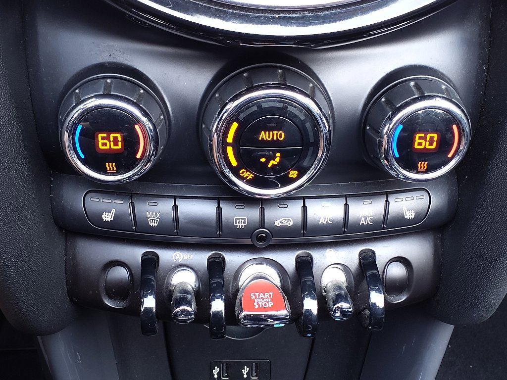 Used 2019 MINI Cooper Cooper image 11