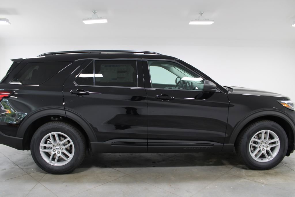 New 2026 Ford Explorer Active image 11