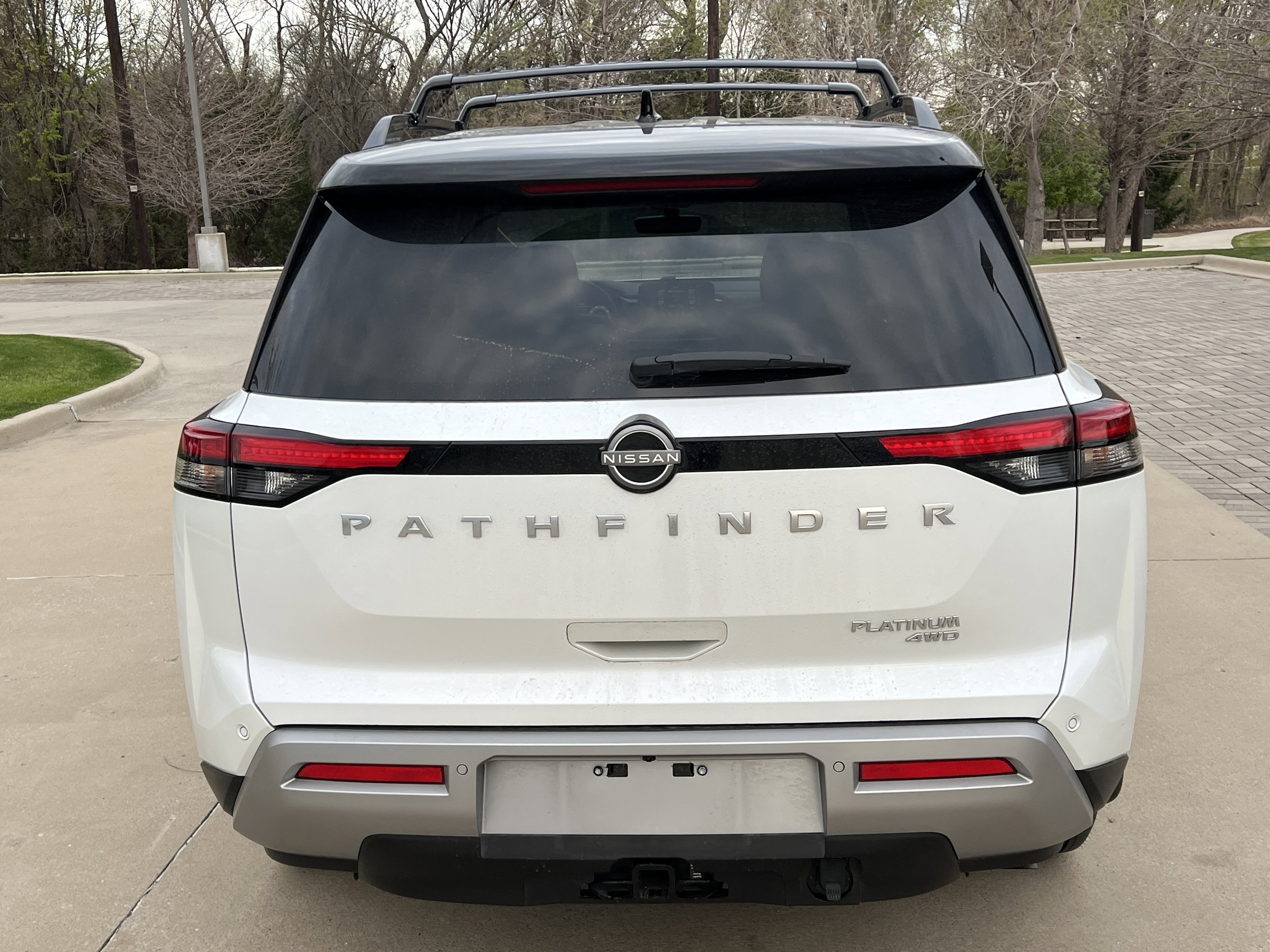 Used 2025 Nissan Pathfinder Platinum image 9
