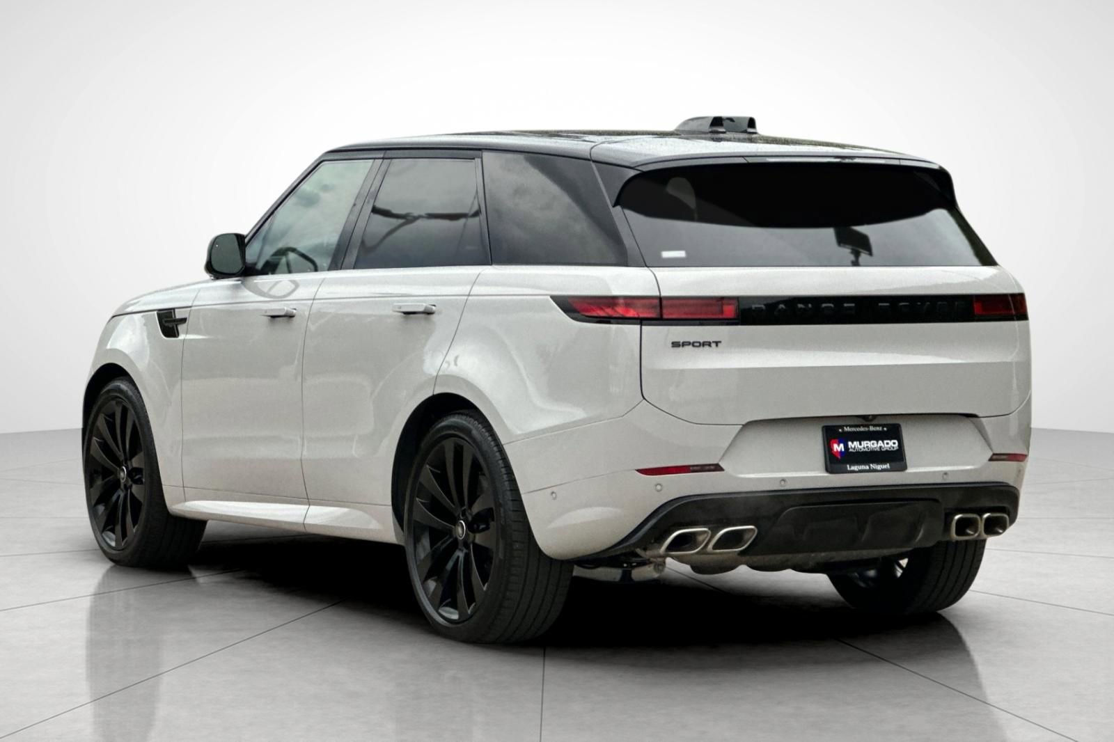 Used 2025 Land Rover Range Rover Sport Dynamic SE image 12
