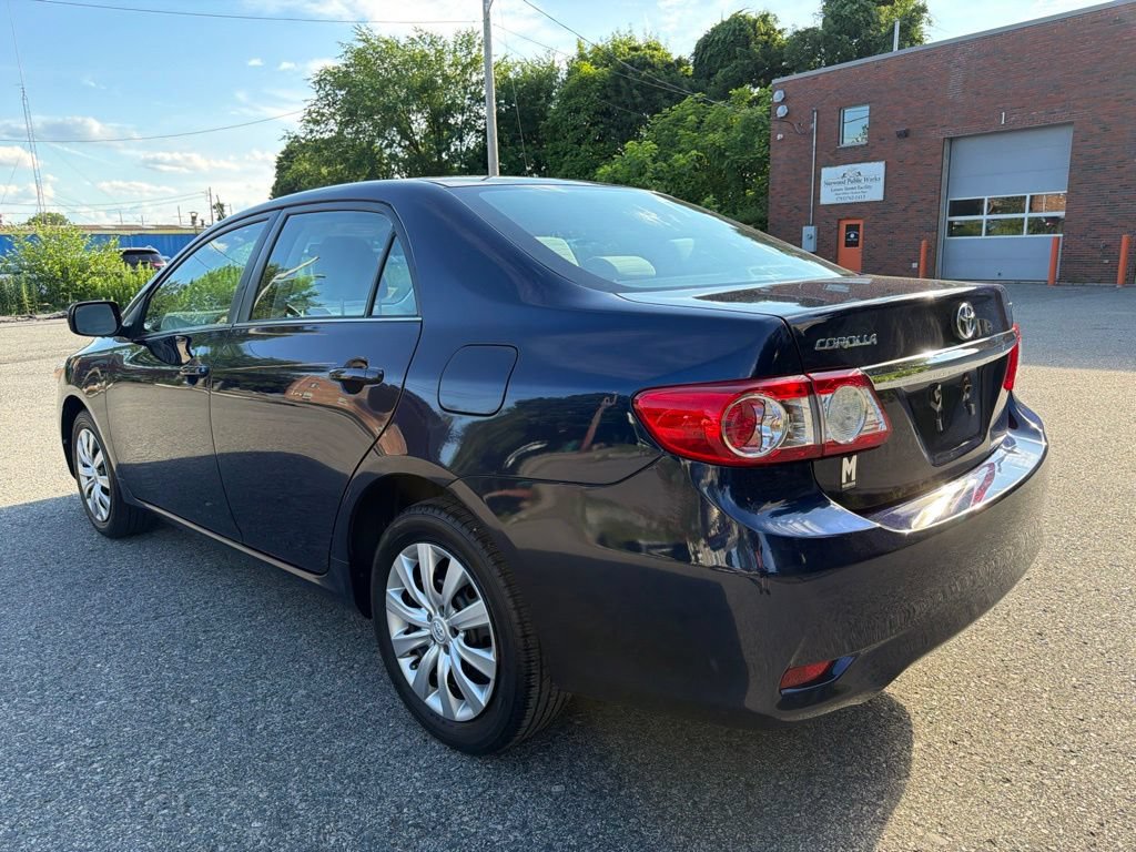 Used 2013 Toyota Corolla LE FWD image 3