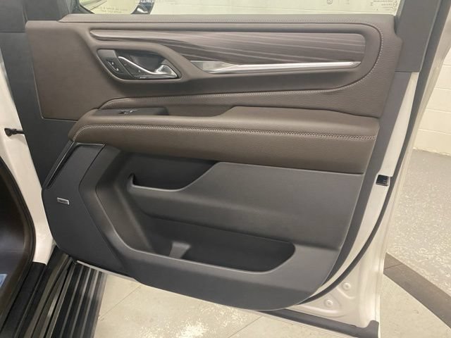 Used 2024 GMC Yukon Denali w/ Advanced Technology Package AWD/4WD image 28