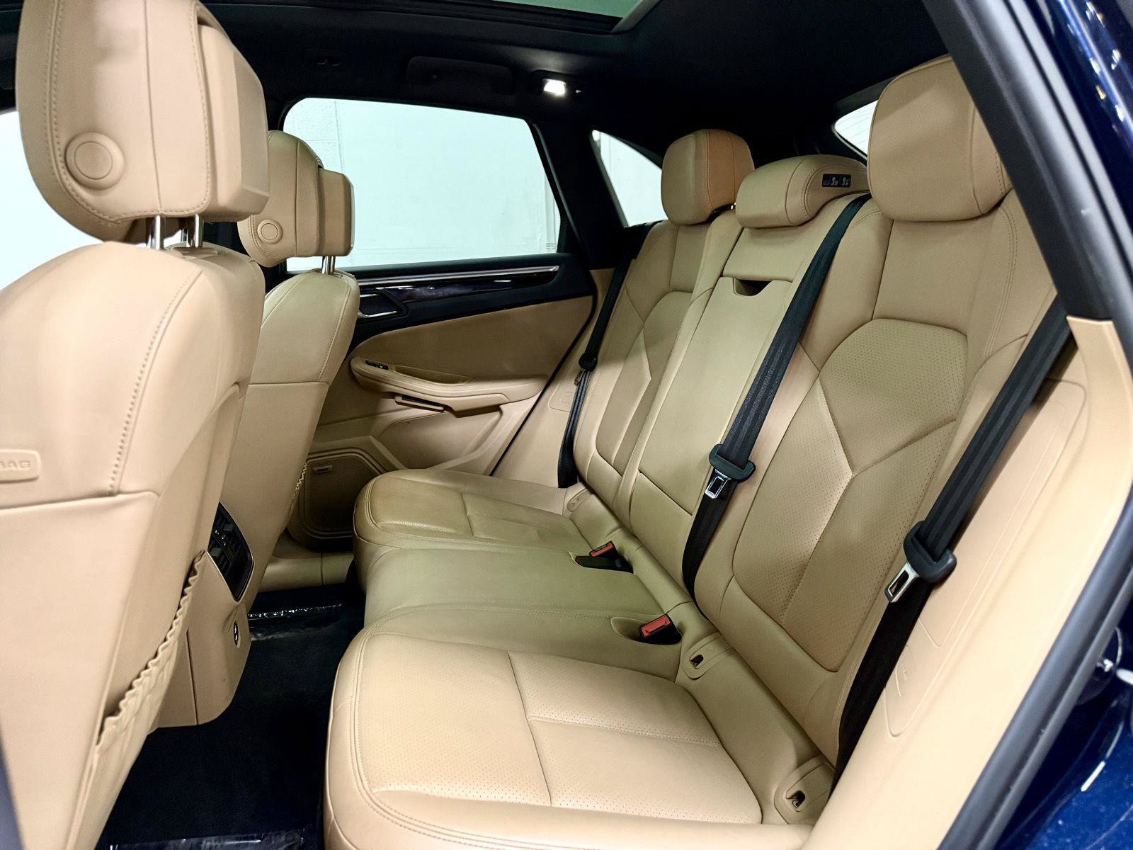 Used 2021 Porsche Macan S w/ Premium Package Plus AWD/4WD image 19