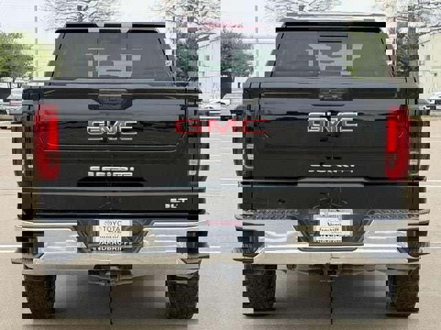 Used 2022 GMC Sierra 1500 SLT image 5
