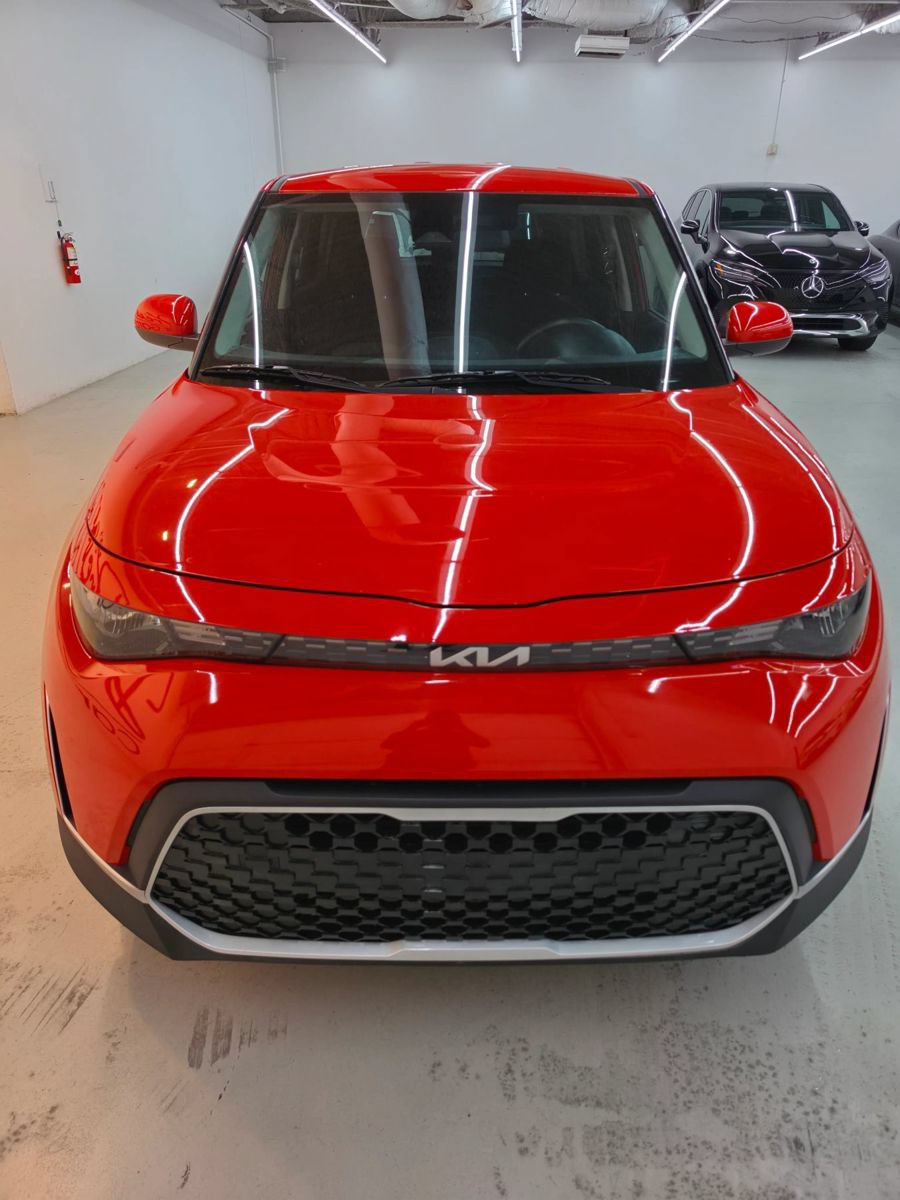 Used 2024 Kia Soul LX w/ LX Technology Package FWD image 9