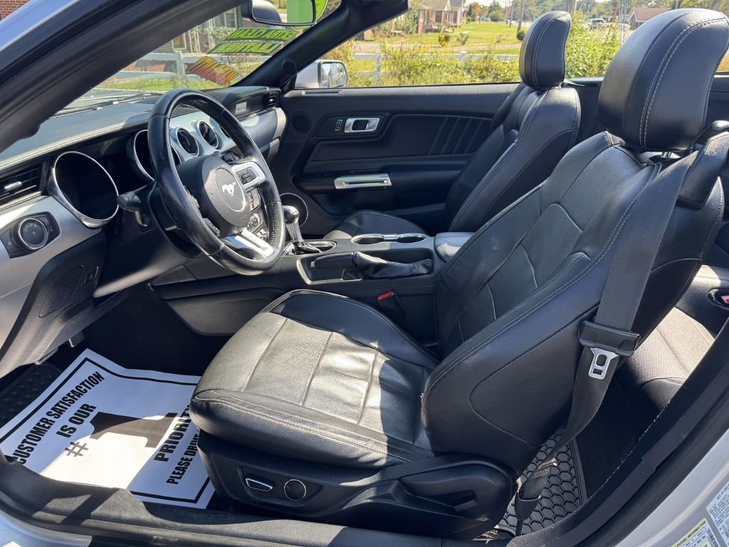 Used 2018 Ford Mustang Premium image 8