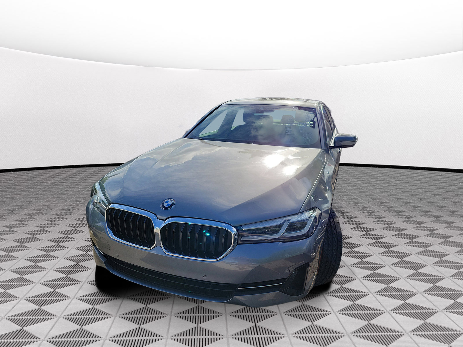 Used 2023 BMW 530i w/ Premium Package RWD image 3