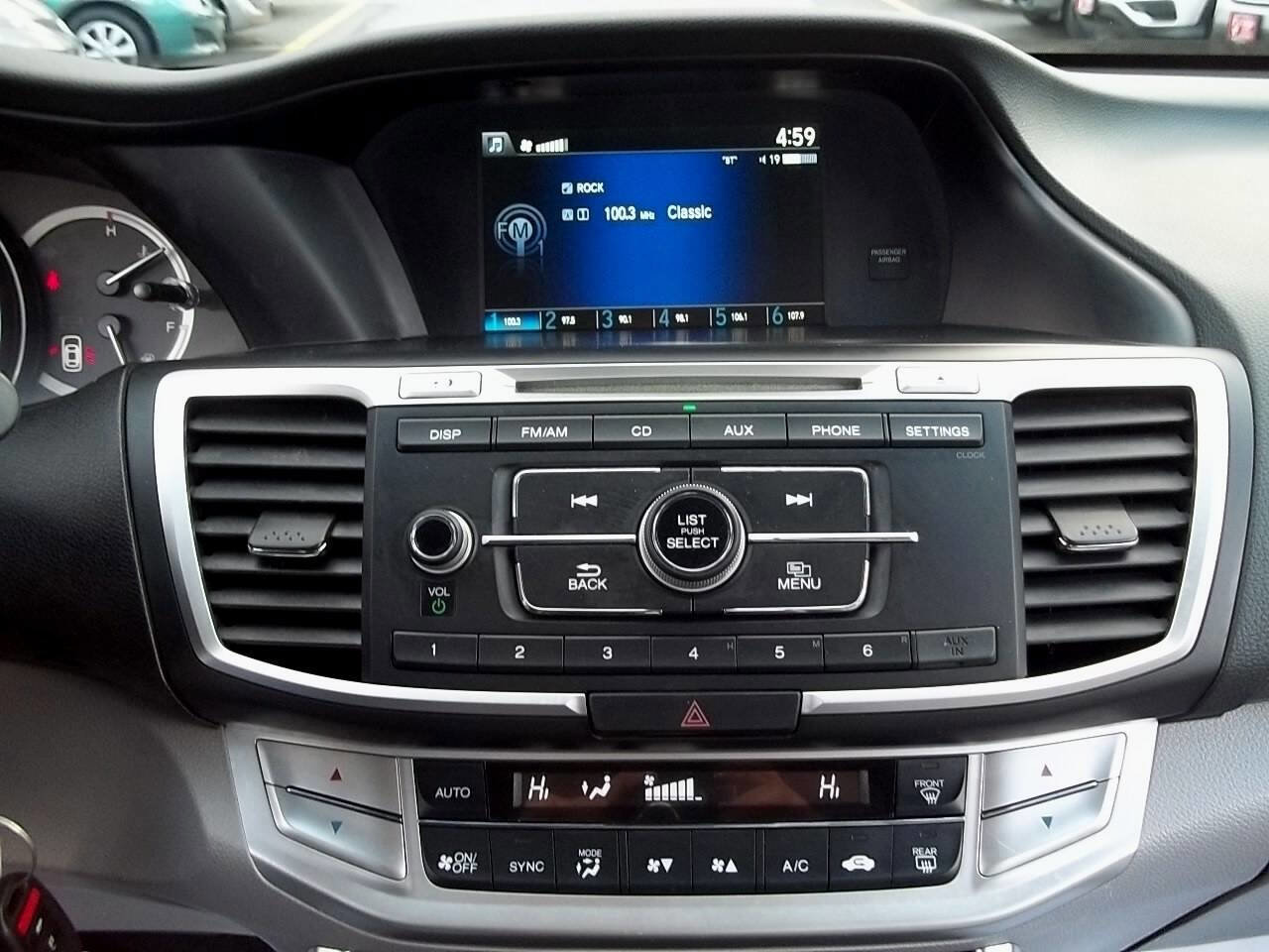 Used 2013 Honda Accord LX image 19