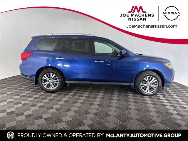 Used 2020 Nissan Pathfinder S image 4