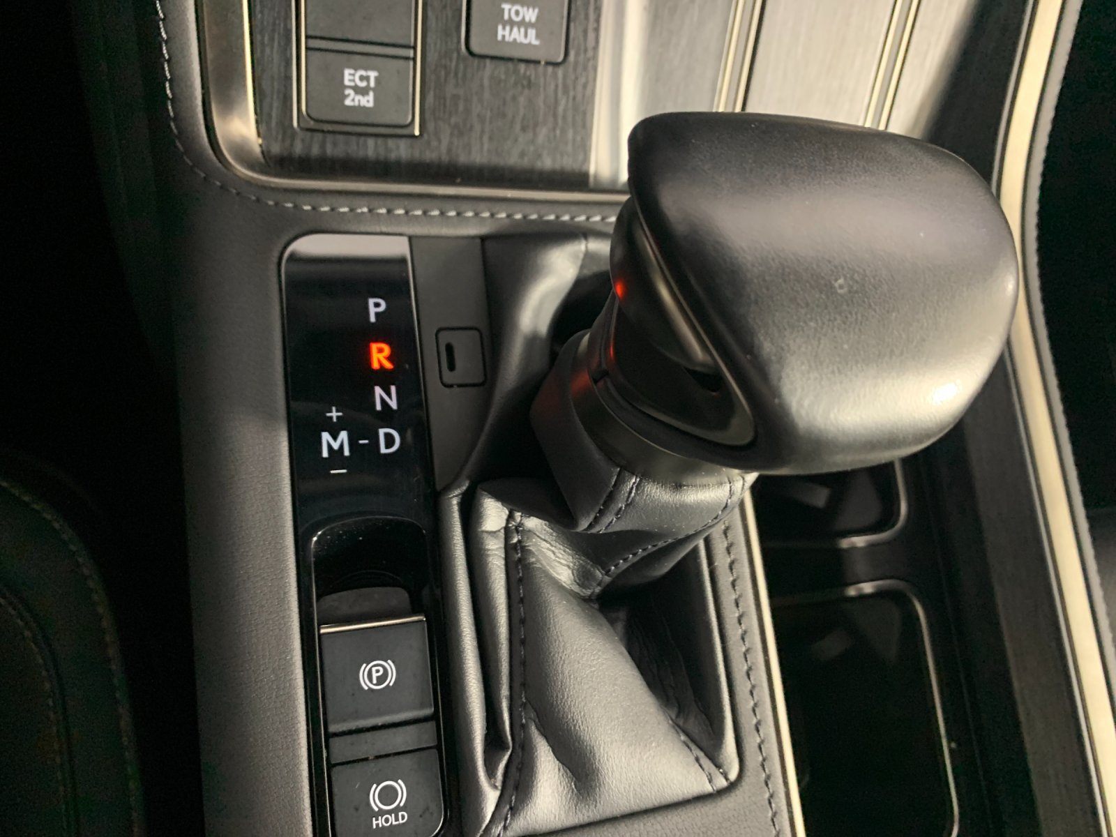 Used 2024 Lexus GX 550 w/ Cold Area Package AWD/4WD image 24