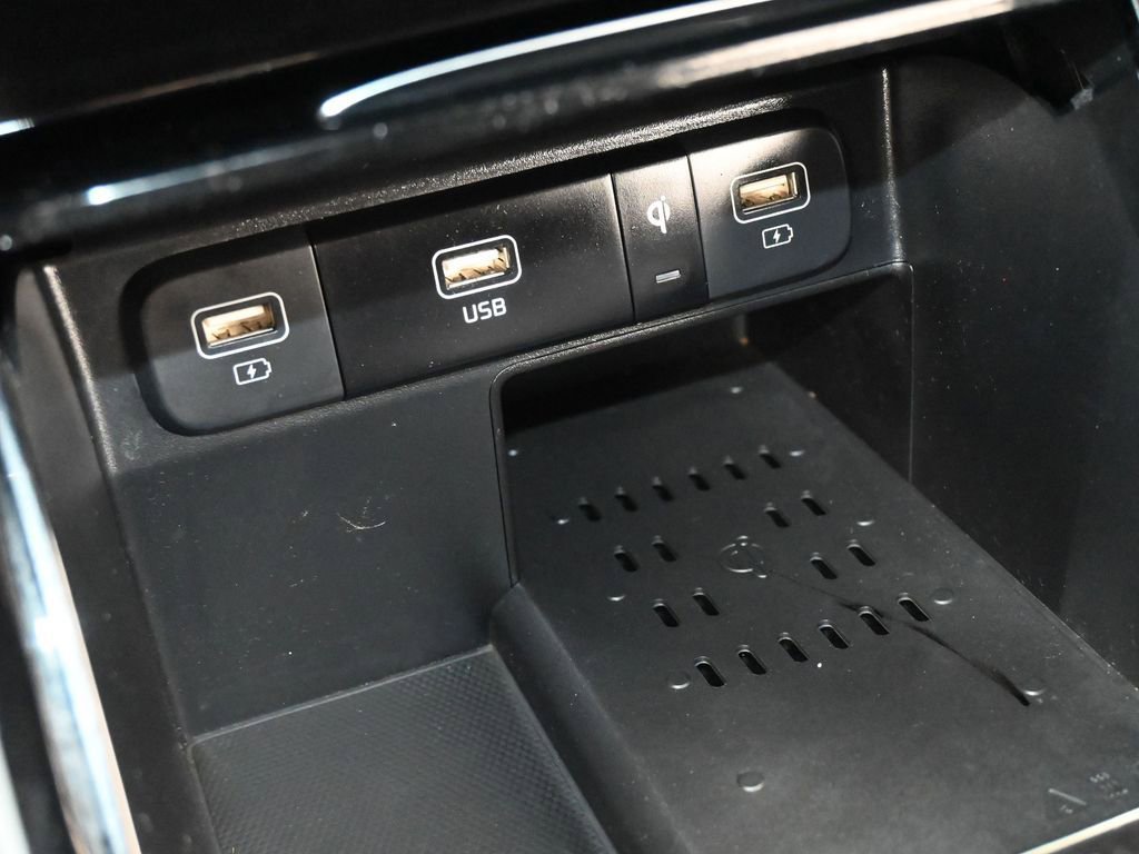 Used 2023 Kia Sorento SX AWD/4WD image 35