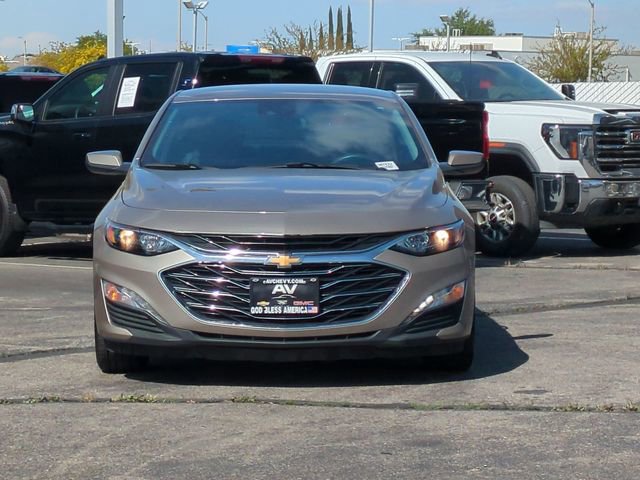 Used 2025 Chevrolet Malibu LT FWD image 3