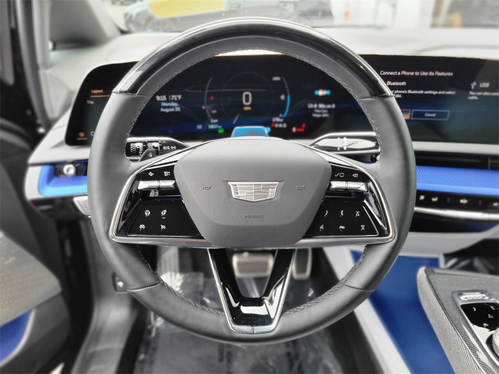 Certified 2025 Cadillac Optiq Sport 1 image 24