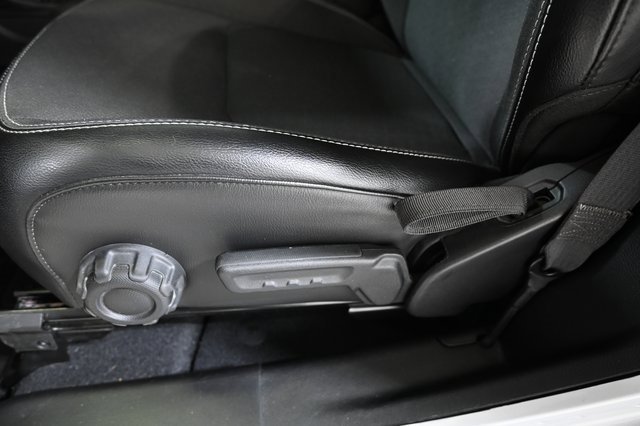 Used 2023 Jeep Wrangler Freedom Edition image 25