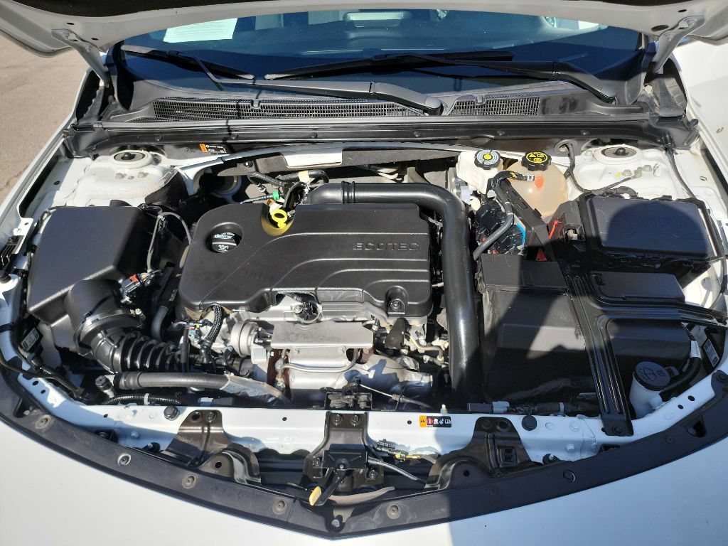 Used 2023 Chevrolet Malibu LS FWD image 32