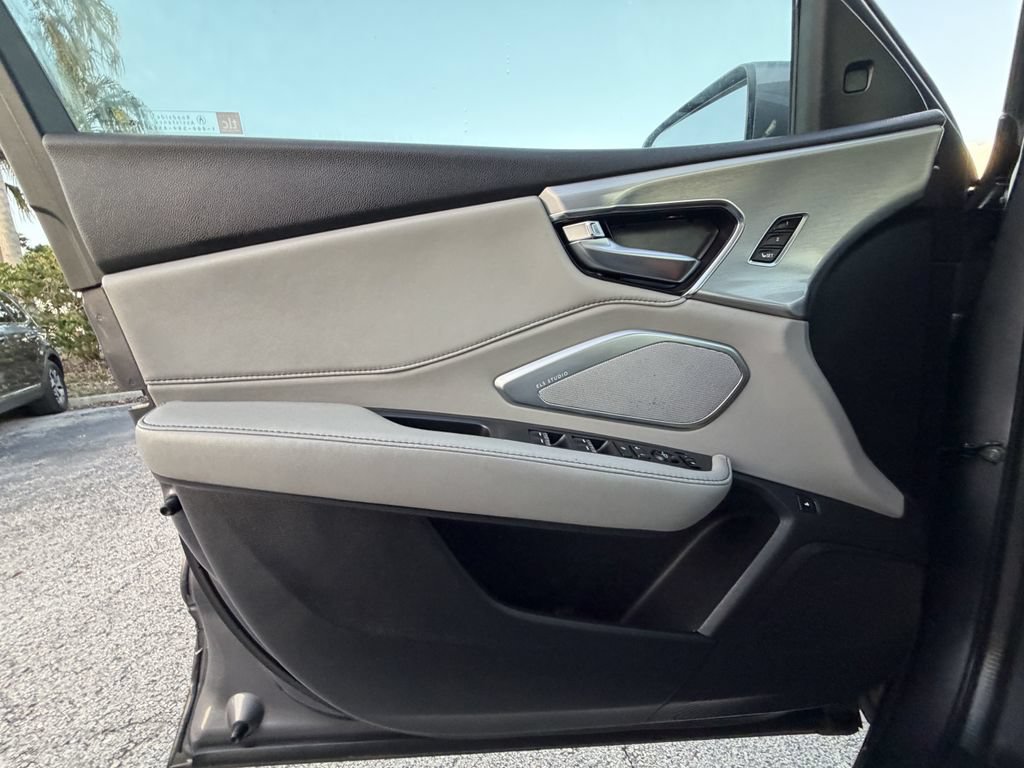 Used 2020 Acura RDX w/ Technology Package FWD image 20