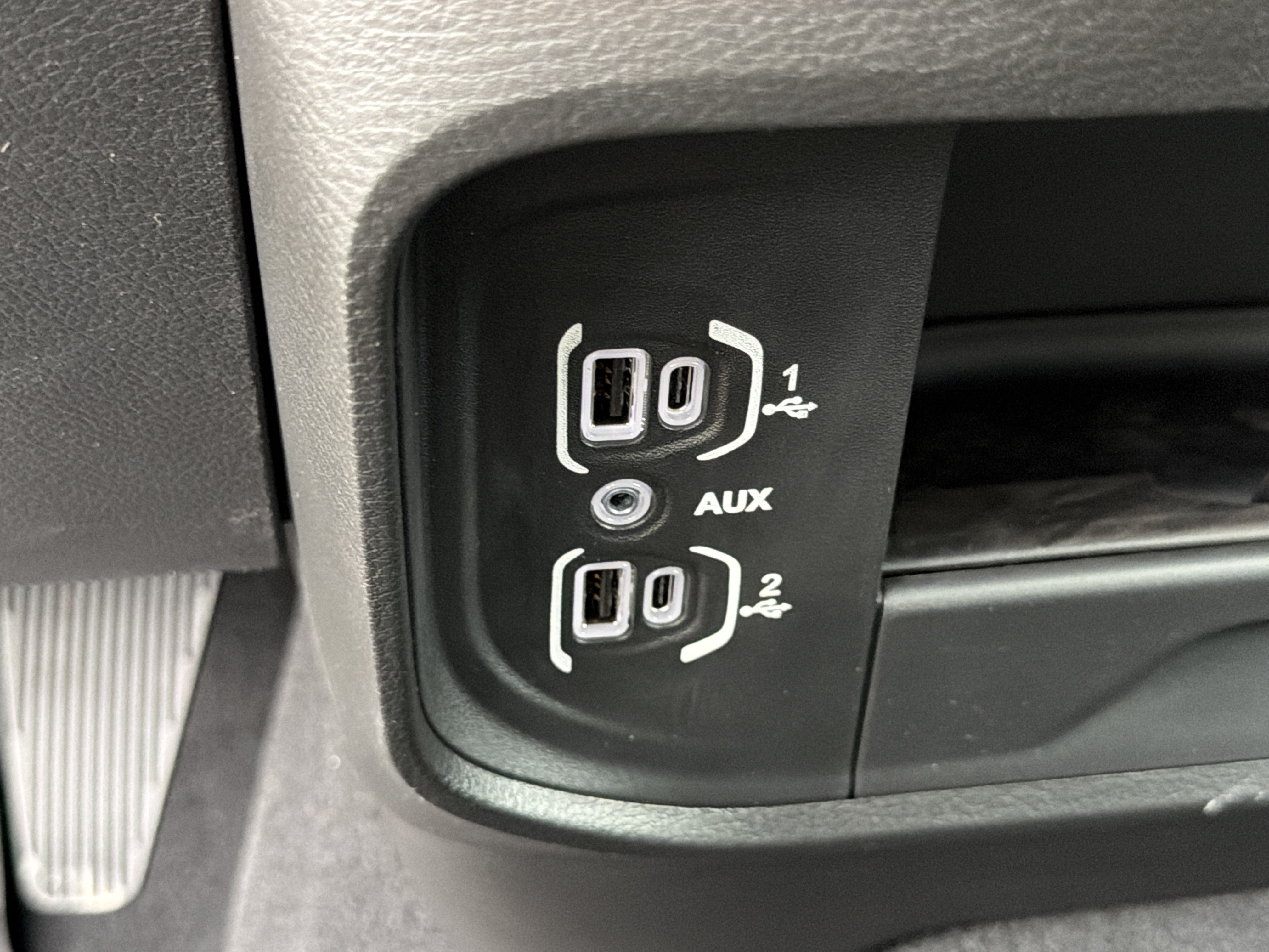 New 2026 RAM 2500 Tradesman AWD/4WD image 31