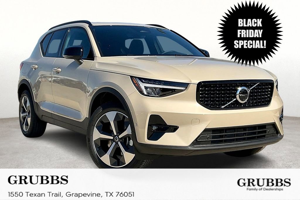 New 2026 Volvo XC40 B4 Plus w/ Protection Package Premier