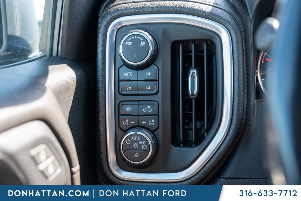 Used 2019 Chevrolet Silverado 1500 LTZ w/ LTZ Convenience Package image 16