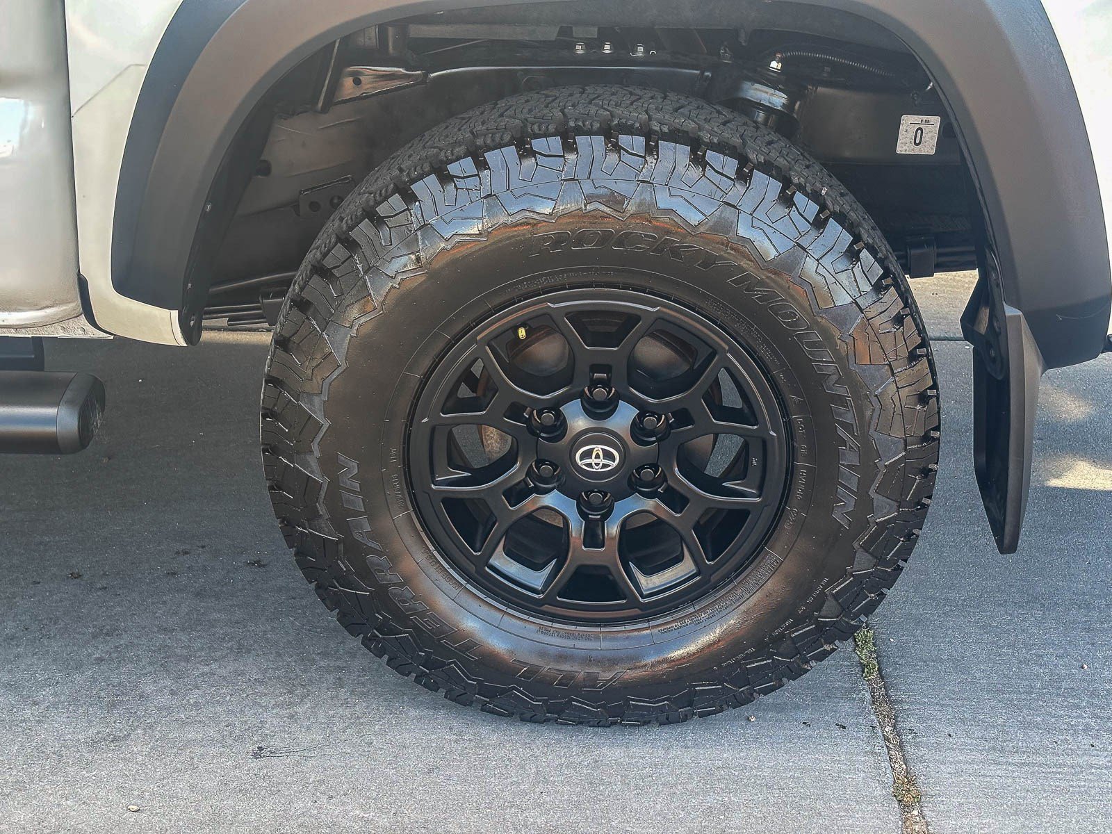Used 2023 Toyota Tacoma SR5 RWD image 12