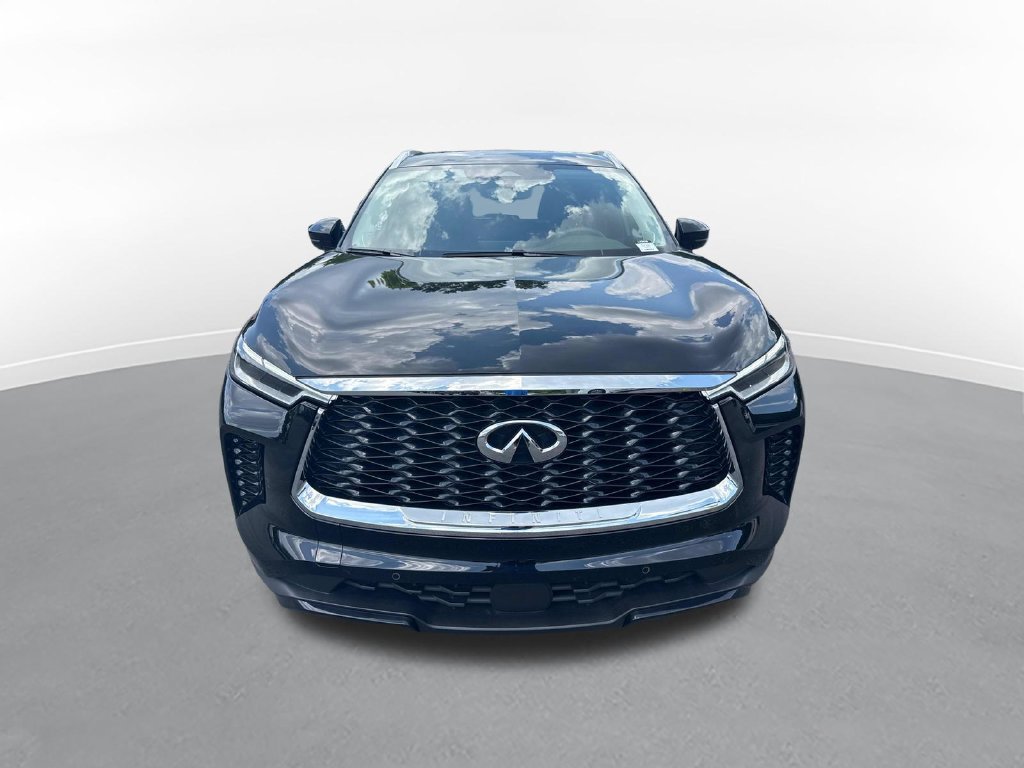 Used 2025 INFINITI QX60 Luxe w/ Cargo Package FWD image 3
