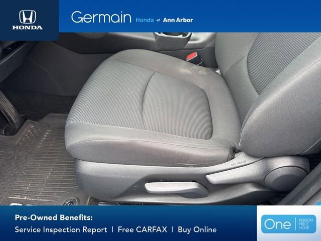 Used 2021 Toyota RAV4 LE image 18