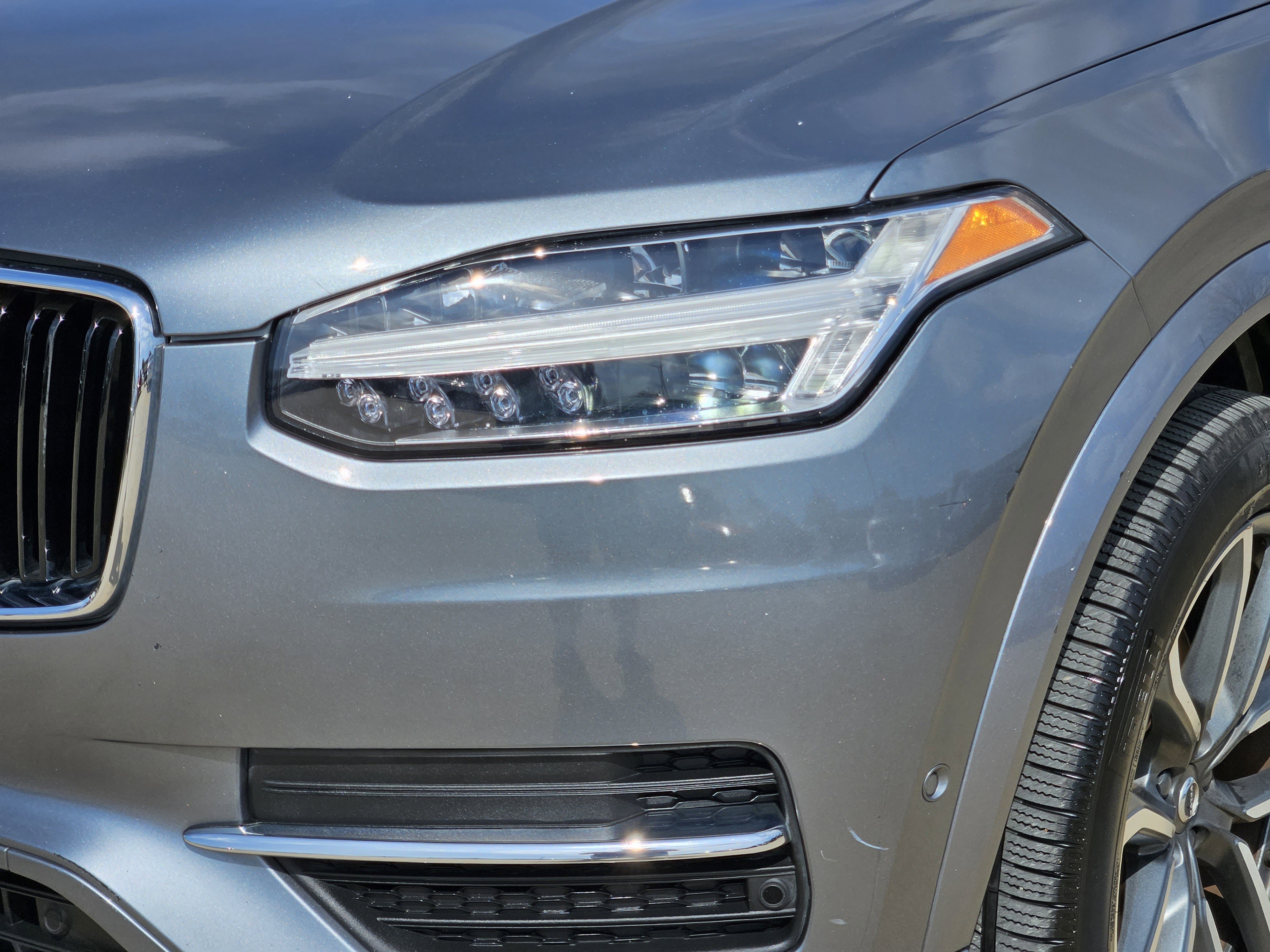 Used 2018 Volvo XC90 T6 Momentum w/ Convenience Package image 12