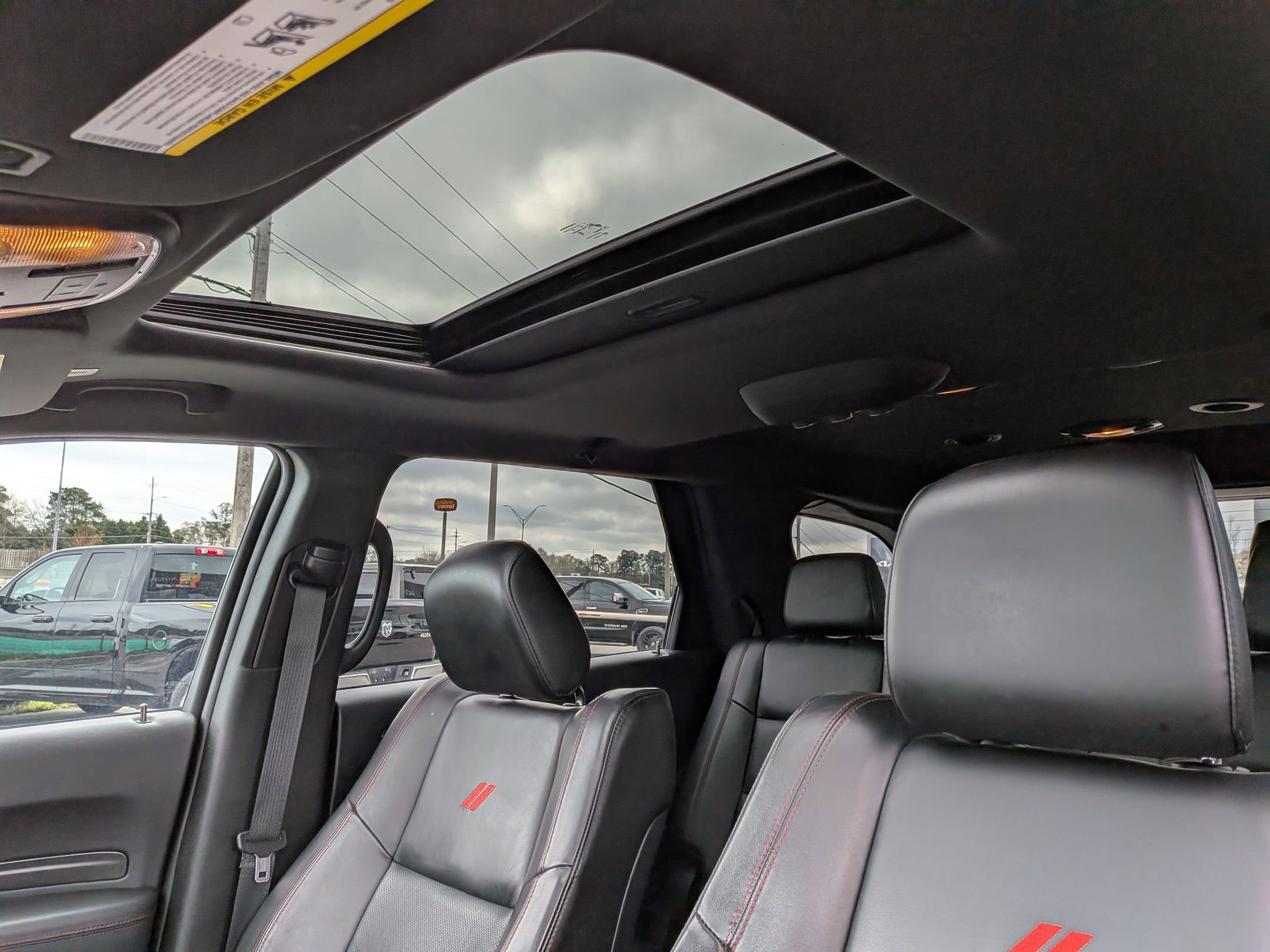 Used 2024 Dodge Durango GT image 16