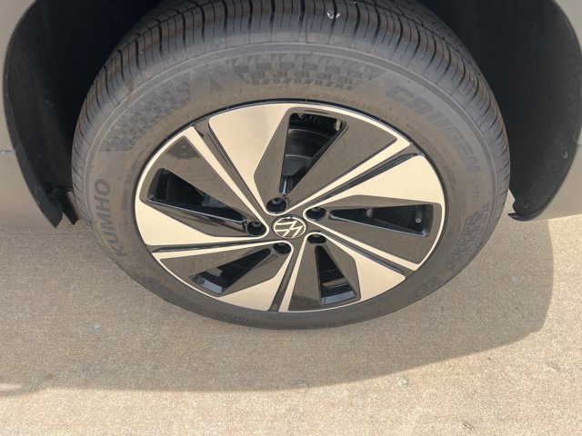 New 2026 Volkswagen Taos SE AWD/4WD image 17