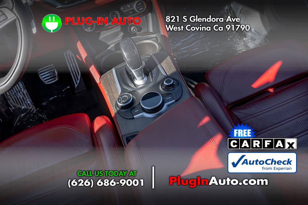 Used 2018 Alfa Romeo Stelvio Ti Sport image 16