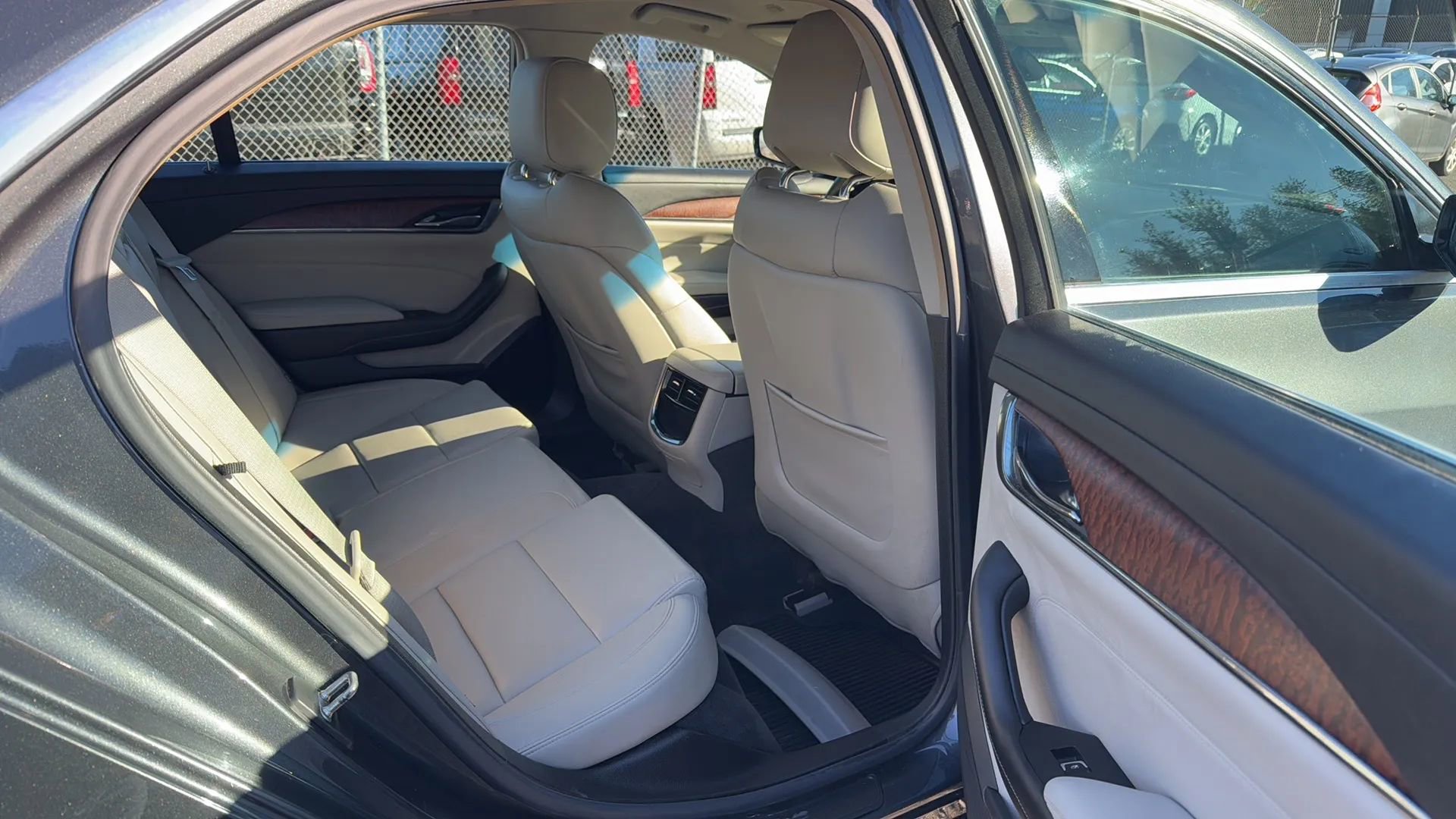 Used 2015 Cadillac CTS AWD Sedan image 25