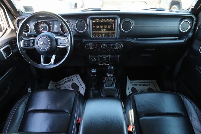 Used 2018 Jeep Wrangler Unlimited Sahara w/ Dual Top Group AWD/4WD image 21
